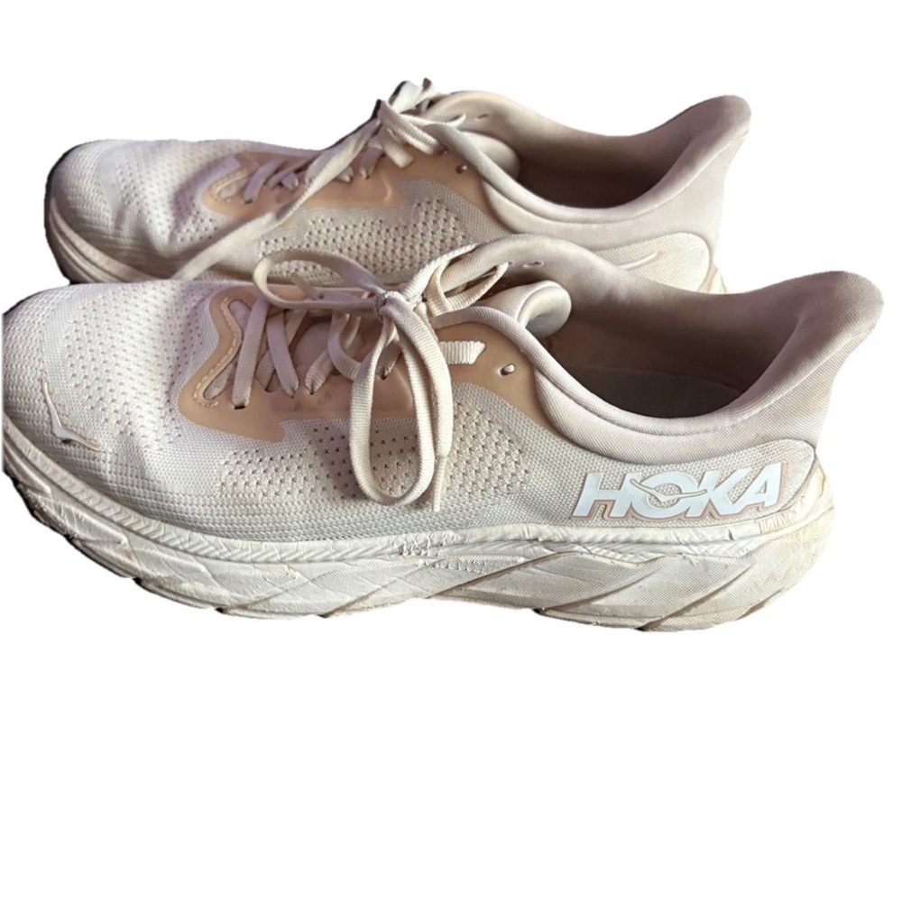 Hoka Women’s Arahi 7 Sneakers Size 10 B Pink